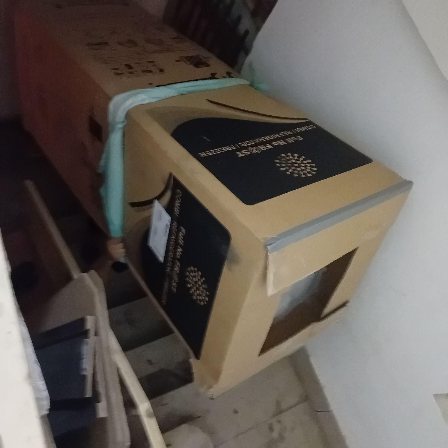 کارگر متخصص جابجایی اثاثیه منزل تخلیه و بارگیری|خدمات حمل و نقل|بندرعباس, |دیوار