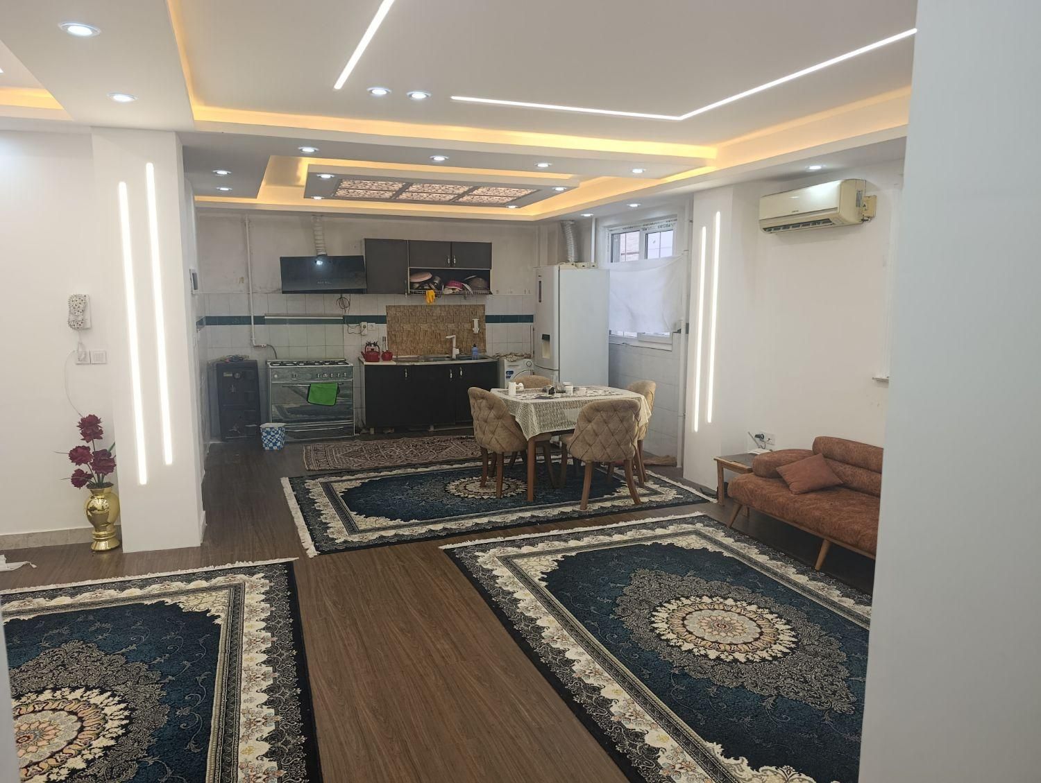 اپارتمان مستقل دربست با پارکینگ|اجارهٔ کوتاهمدت آپارتمان و سوئیت|لاهیجان, کوی زمانی|دیوار