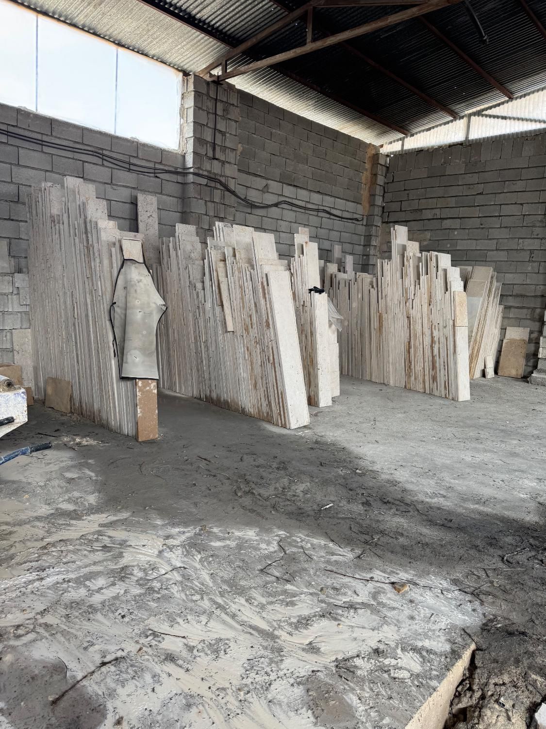 تعدادی نیروی کار برای سنگبری نیازمندیم|استخدام صنعتی، فنی، مهندسی|خوی, |دیوار