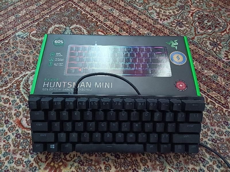 کیبرد ریزر huntsman mini فوق تمیز|قطعات و لوازم جانبی رایانه|تهران, شهرک محلاتی|دیوار