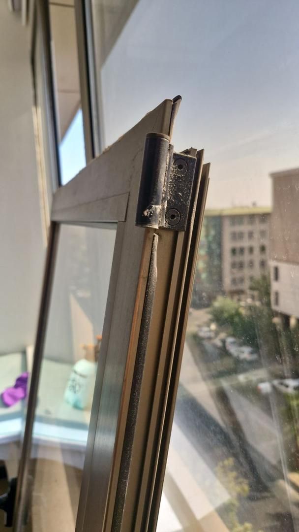 تعمیر رگلاژ در پنجره آلومینیومی دوجداره یوپی وی سی|خدمات پیشه و مهارت|تهران, دریاچه شهدای خلیج فارس|دیوار