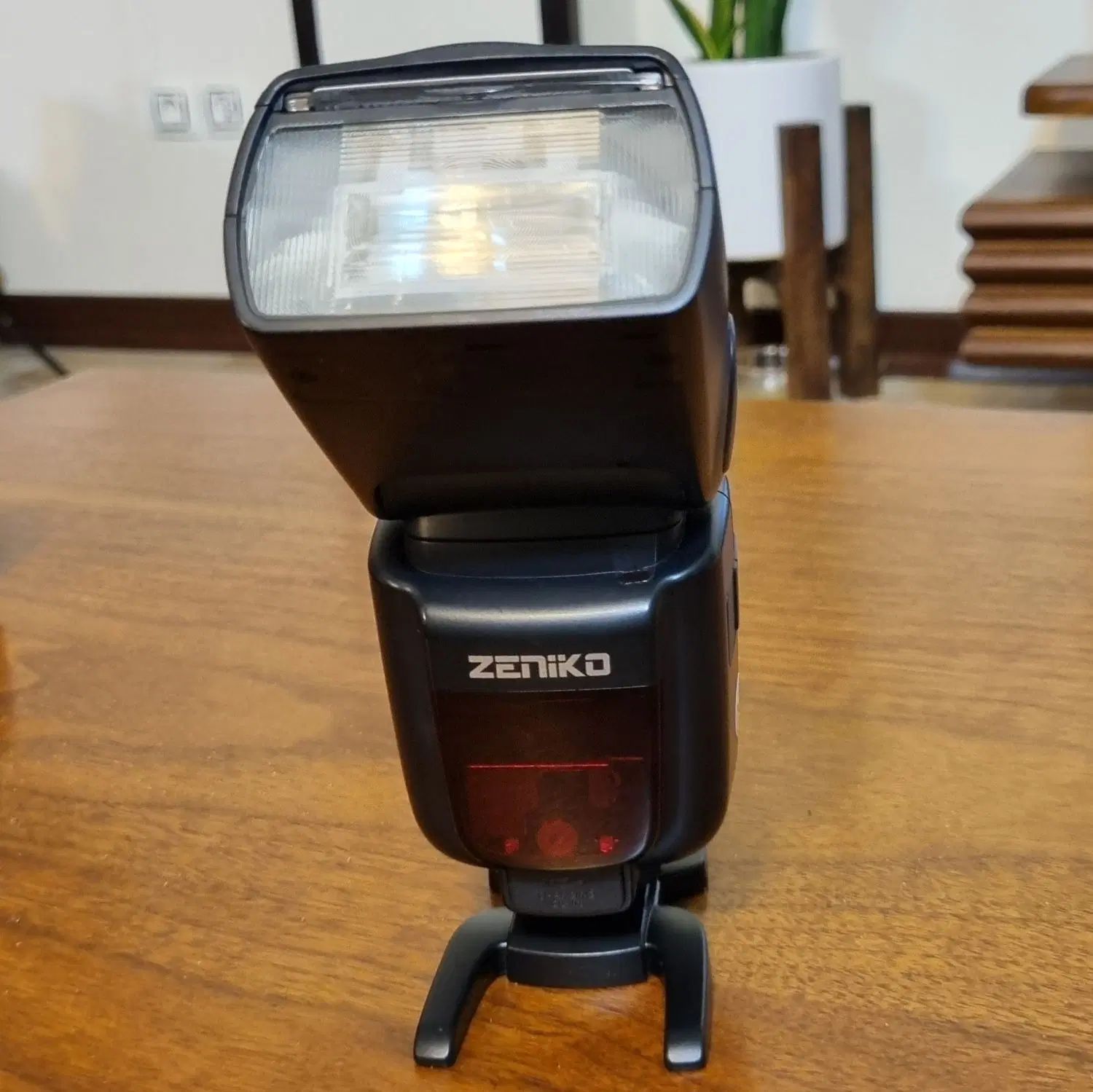 فلاش اکسترنال Zeniko TT685|دوربین عکاسی و فیلم‌برداری|اصفهان, شهرک میلاد|دیوار