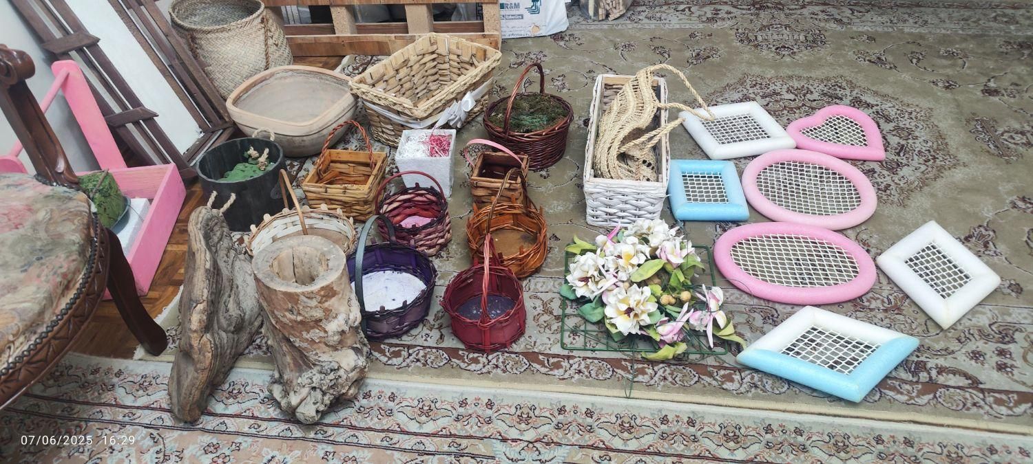 سبد حصیری و گلدان|صنایع دستی و سایر لوازم تزئینی|تهران, اکباتان|دیوار