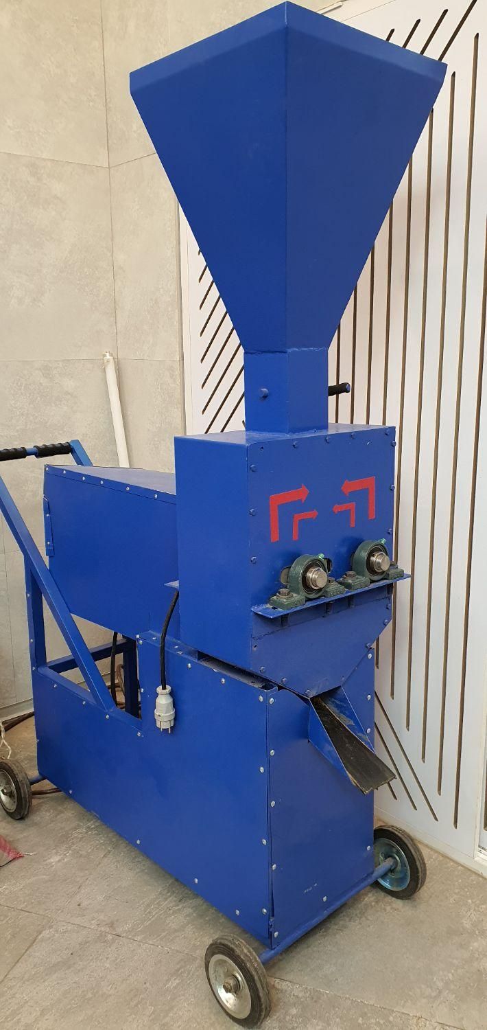 دستگاه صنعتی بادام شکن|فروشگاه و مغازه|قم, چهار مردان|دیوار