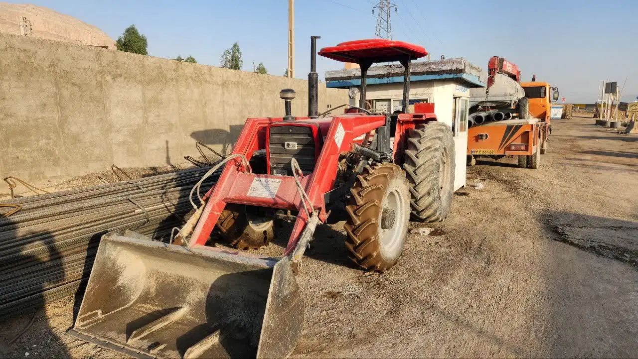فروش یک دستگاه تراکتور|خودرو سنگین|اصفهان, نمایشگاه بین المللی اصفهان|دیوار