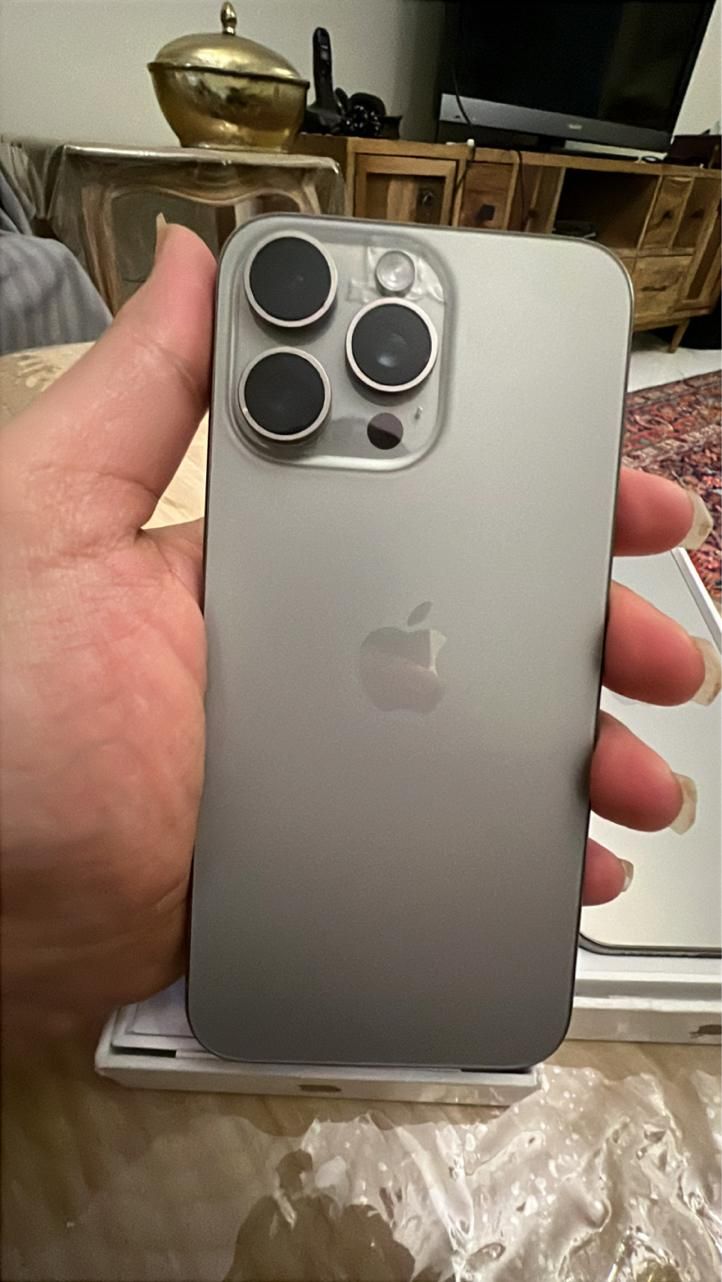 اپل iPhone 15 Pro Max با حافظهٔ ۲۵۶ گیگابایت|موبایل|تهران, محمودیه|دیوار