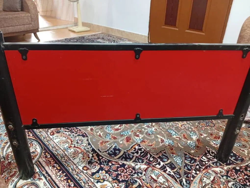 تخت یک‌نفره|تشک تختخواب|رشت, پل تالشان|دیوار