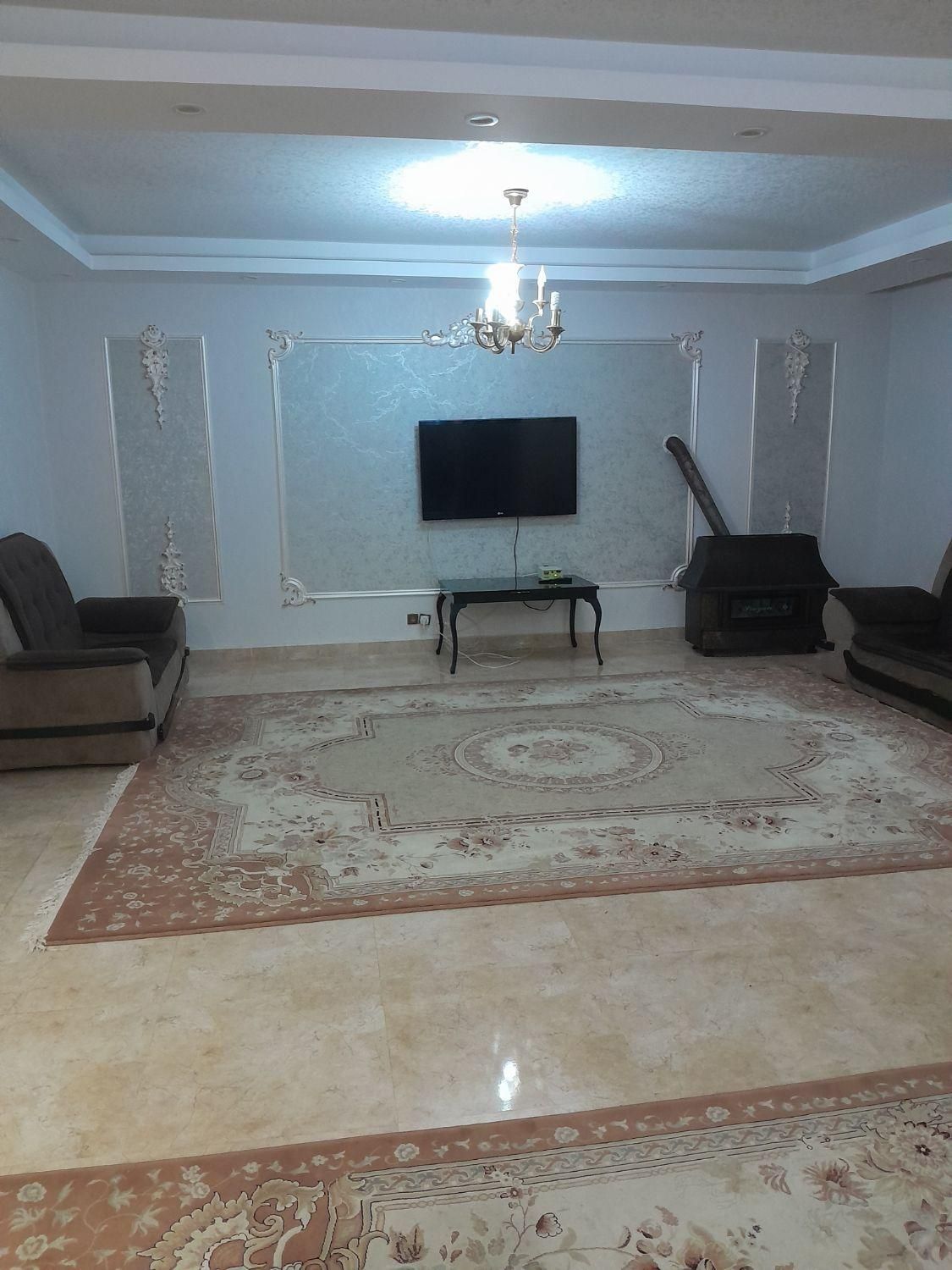 اجاره ویلا دوخوابه حیاط دار دربستی|اجارهٔ کوتاه‌مدت آپارتمان و سوئیت|سرعین, |دیوار