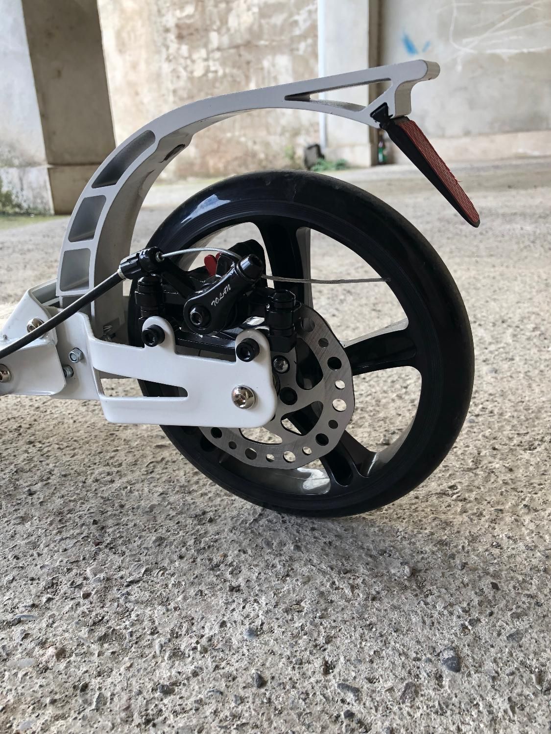 Urban scooter|دوچرخه، اسکیت، اسکوتر|رشت, پل تالشان|دیوار