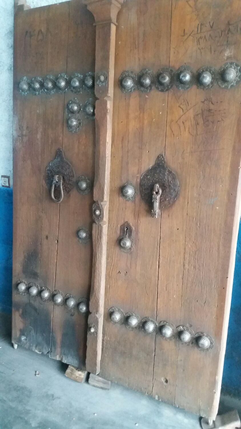 درب چوبی قدیمی|کلکسیون اشیاء عتیقه|اصفهان, آبشار|دیوار