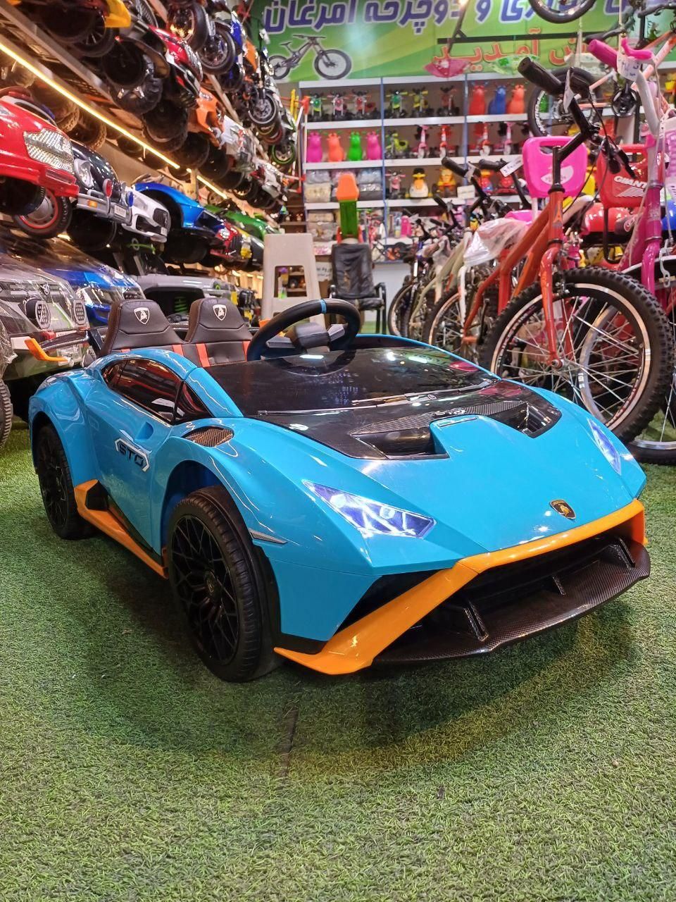 ماشین شارژی lamborginiدریفت دار لاستیک اسفنج|اسباب‌بازی بچه|مشهد, توس (بلوار توس)|دیوار