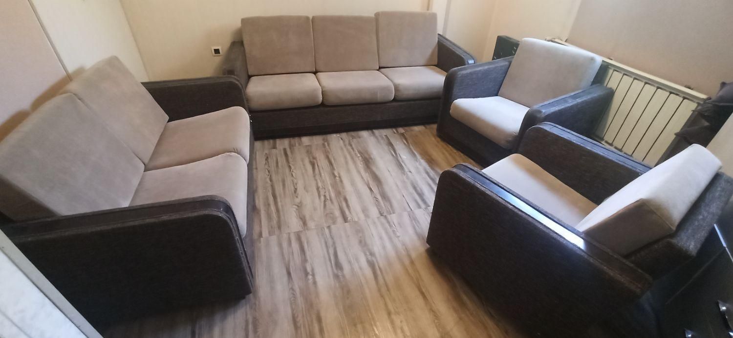 فروش یک دست مبل ۷ نفره|مبلمان خانگی و میز عسلی|شیراز, شهرک گلها|دیوار