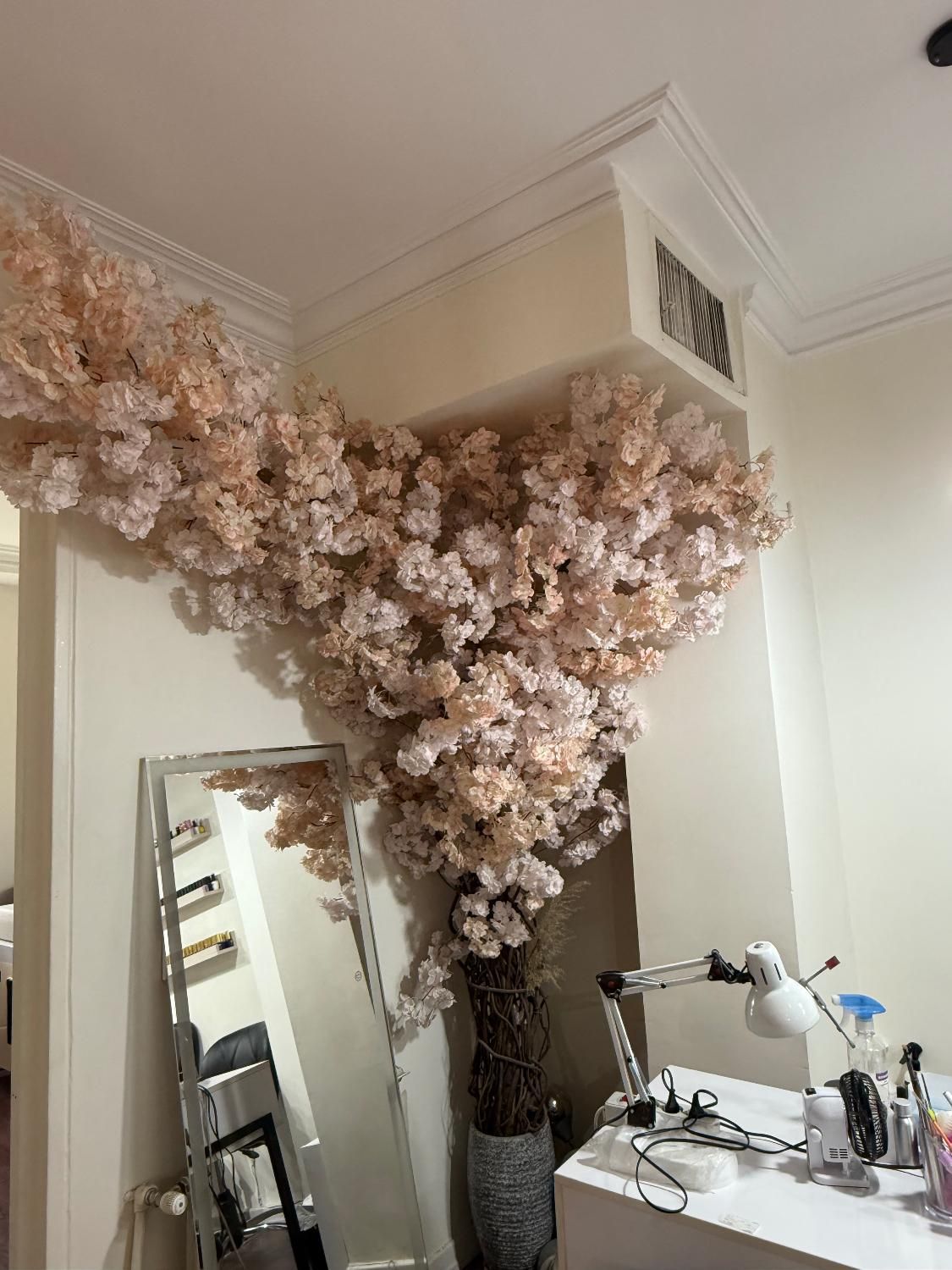 گل تزئینی|گل مصنوعی|تهران, فردوس|دیوار