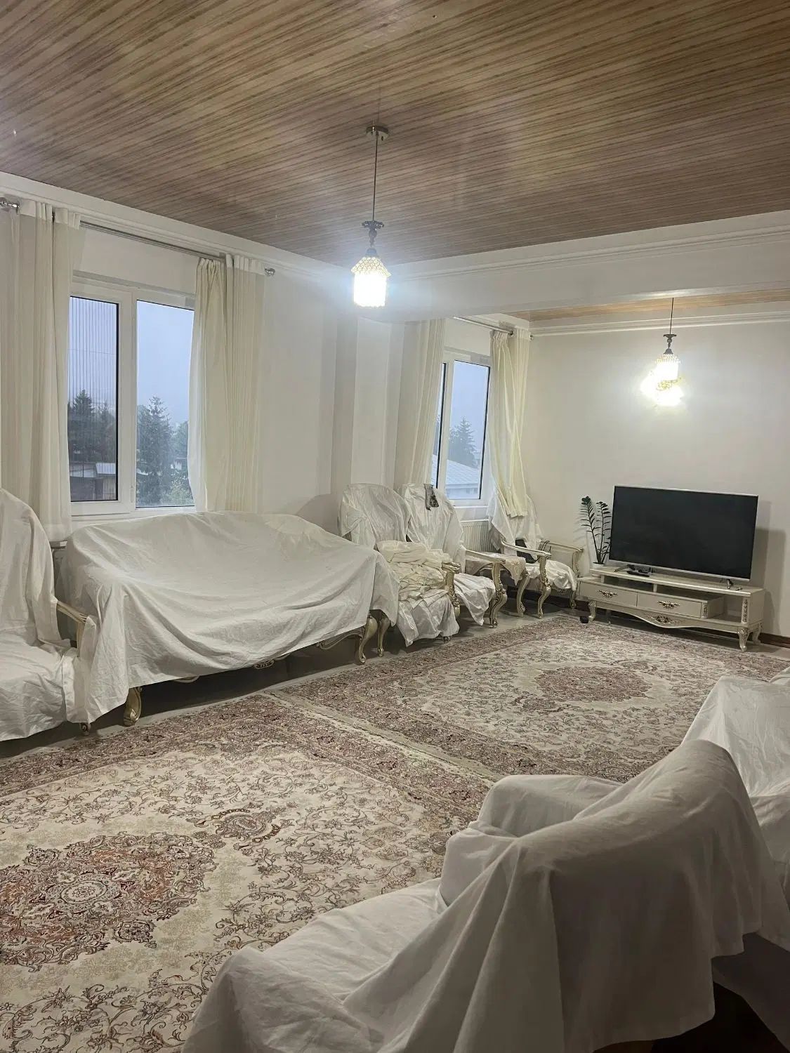 اجاره سالیانه آپارتمان دوخوابه با پارکینگ|اجارهٔ آپارتمان|کلاردشت, |دیوار