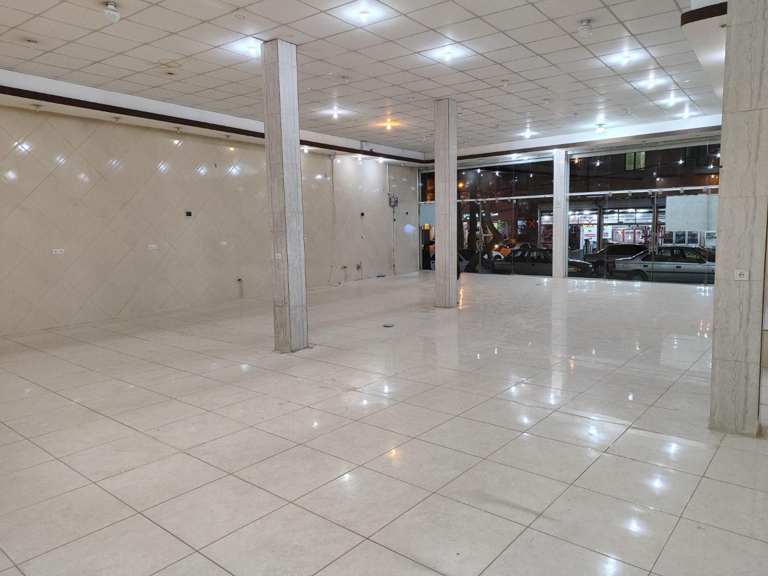 فروش مغازه تجاری ۲۰۰ متری مرکز شهر|فروش مغازه و غرفه|الیگودرز, |دیوار