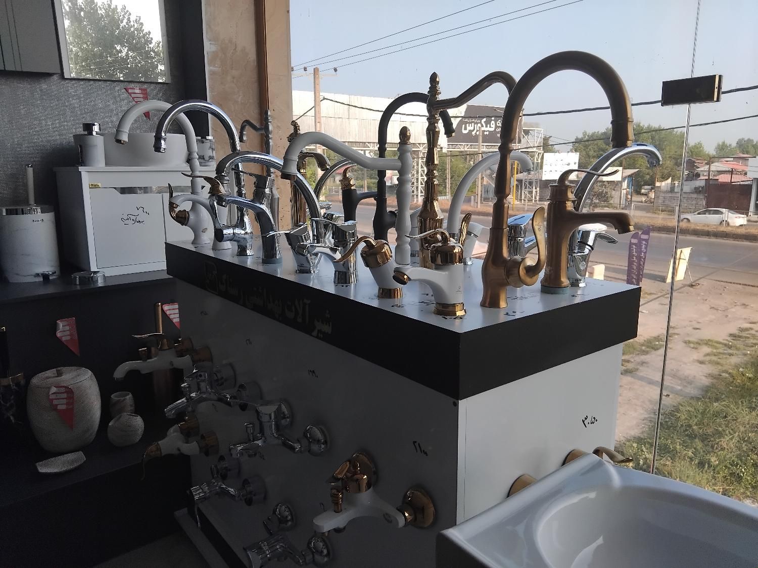 شیرآلات متنوع با بهترین کیفیت و ضمانت|لوازم سرویس بهداشتی|رشت, حومه رشت|دیوار