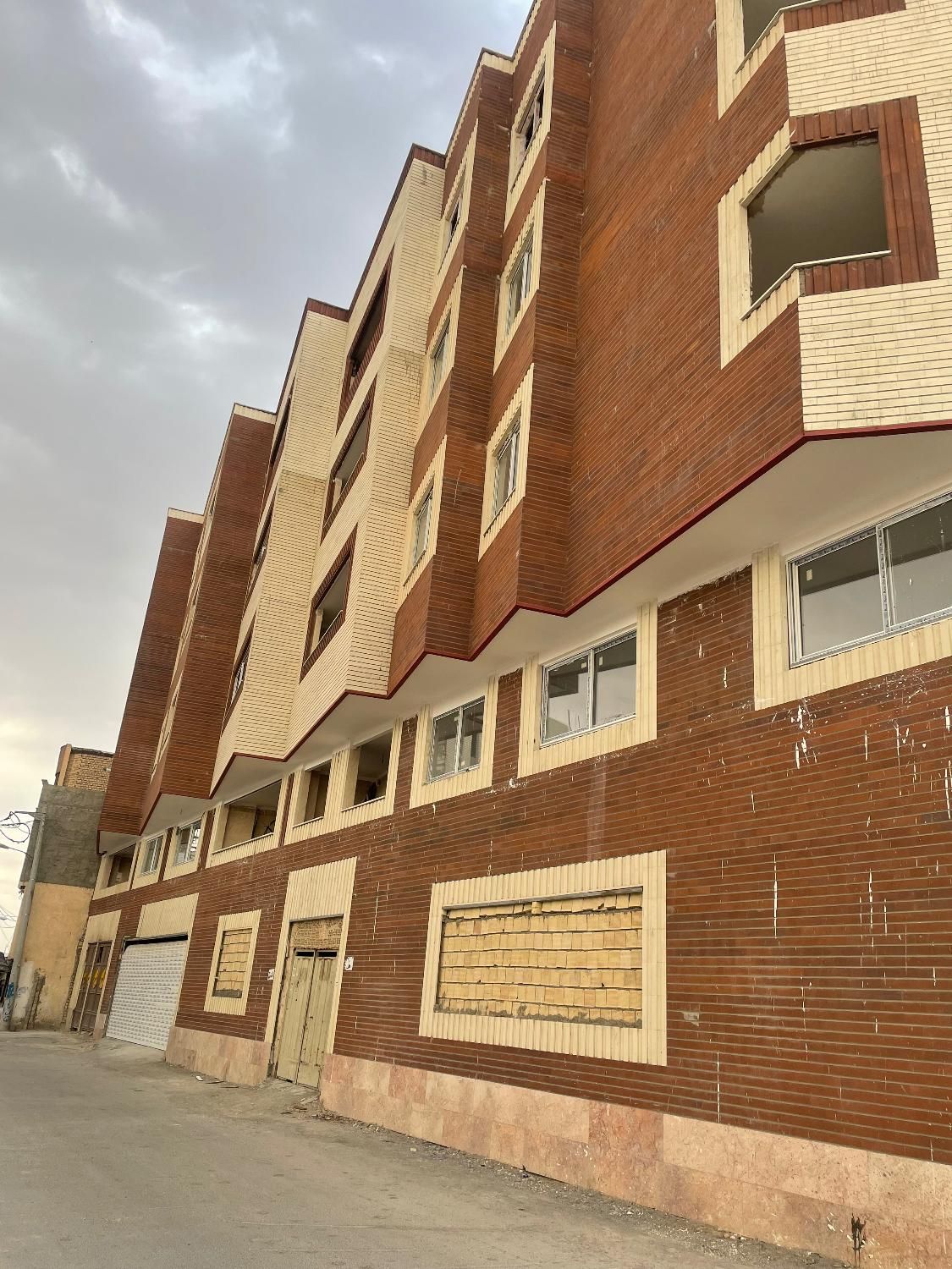 فروش اپارتمان صفر خانه اصفهان|فروش آپارتمان|اصفهان, بهرام‌آباد|دیوار