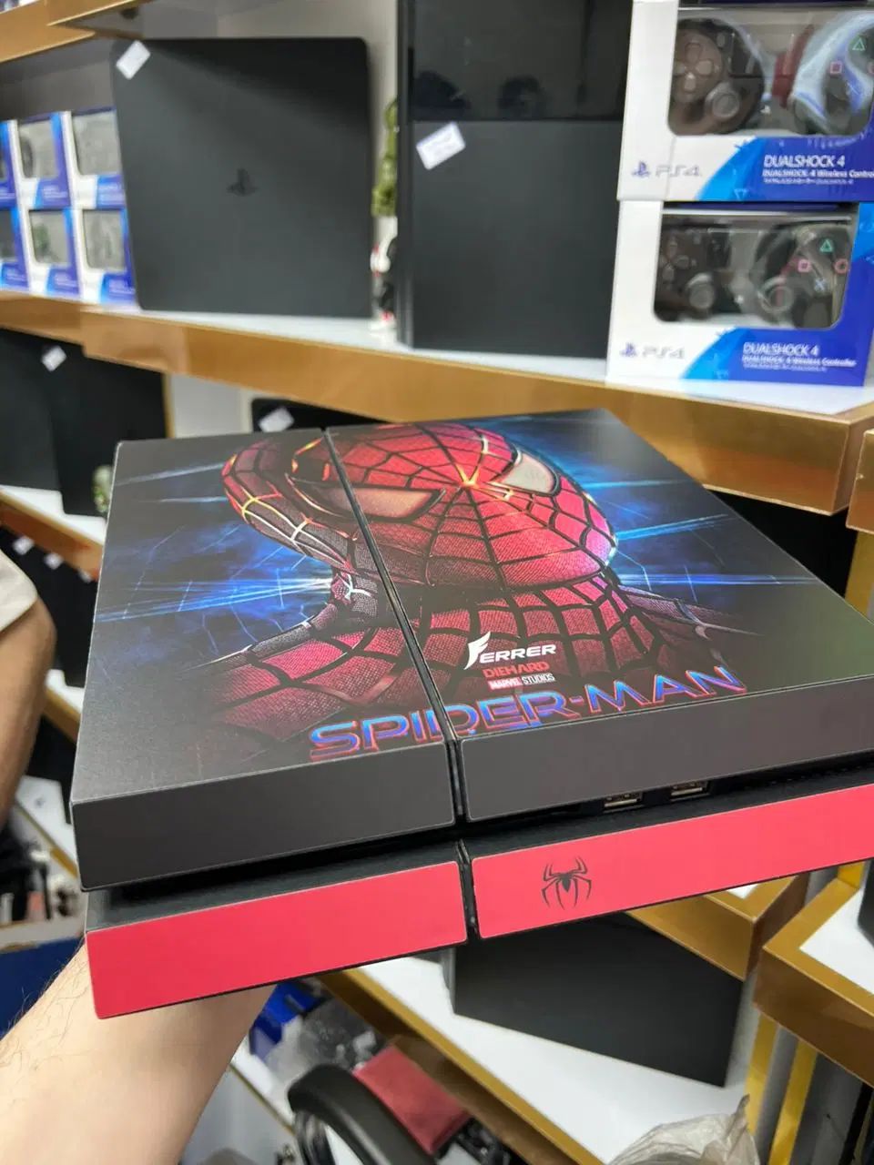 دستگاه ps4 fat کاملا نو|کنسول، بازی ویدئویی و آنلاین|تهران, فلسطین (میدان انقلاب)|دیوار