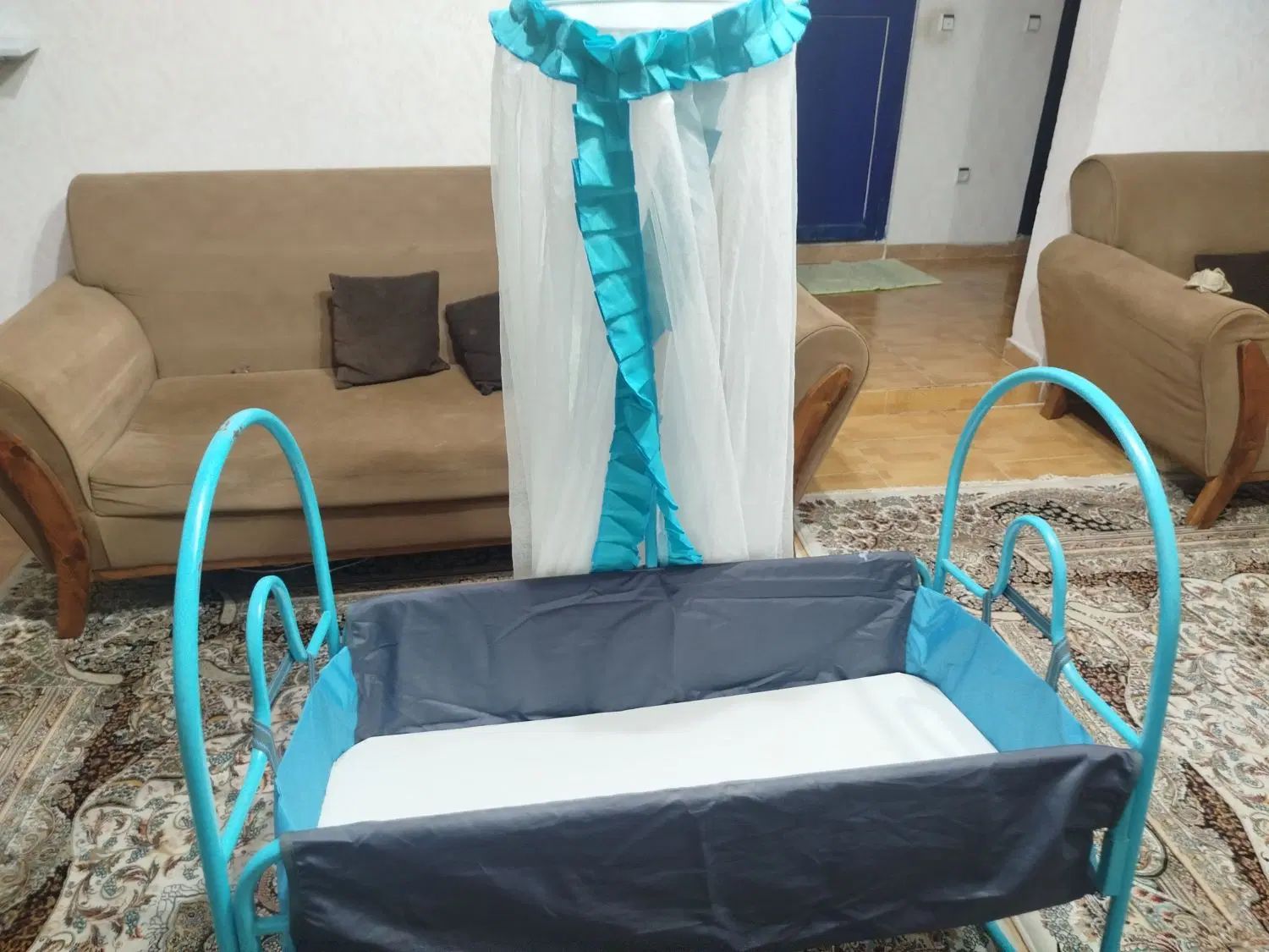 تخت نانو نوزاد|تخت و صندلی بچه|رشت, حمیدیان|دیوار