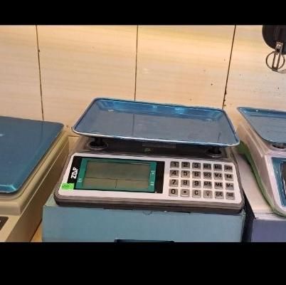 ترازو ۴۰ کیلویی شش رقم تایوانی گارانتی یک سال|فروشگاه و مغازه|بجنورد, |دیوار