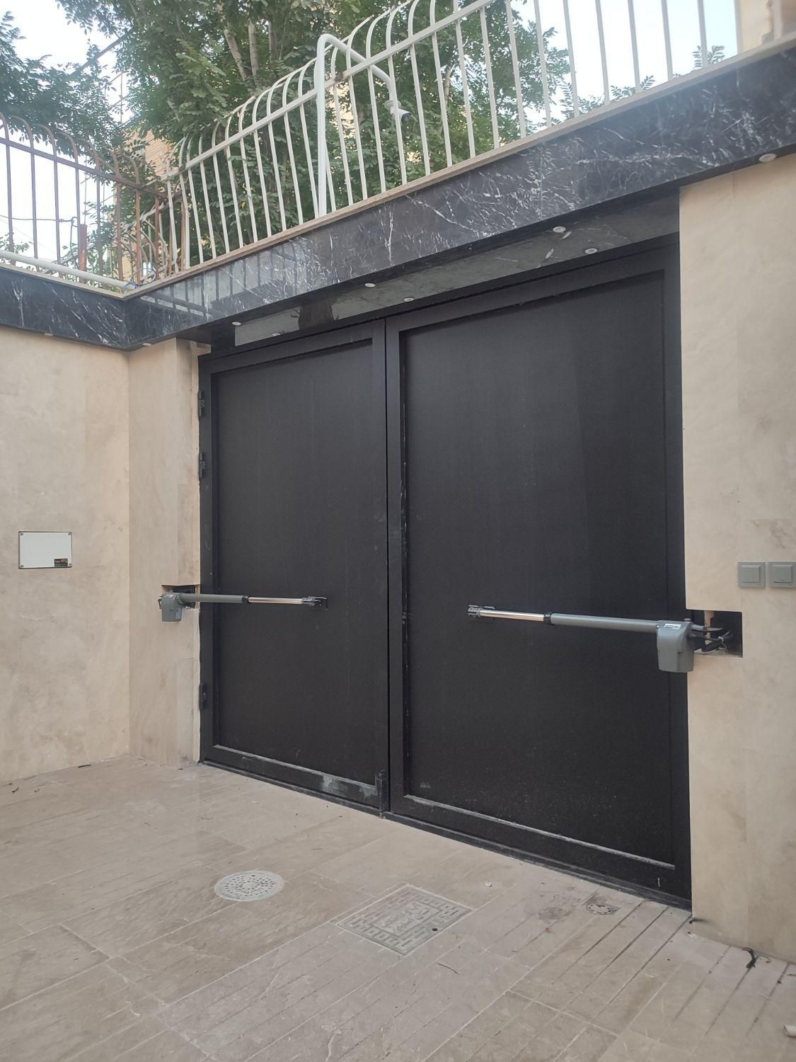 درب اتوماتیک (درب برقی)|مصالح و تجهیزات ساختمان|شاهین‌شهر, گزبرخوار|دیوار