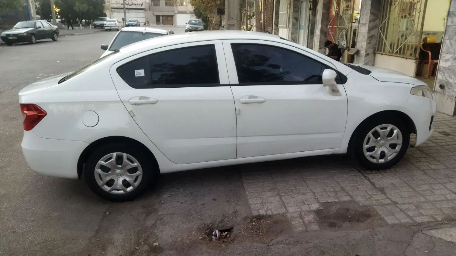 برلیانس ۲۳۰ بدون رنگ تک برگ سند تمیز تمیز|خودرو سواری و وانت|مشهد, عبادی|دیوار