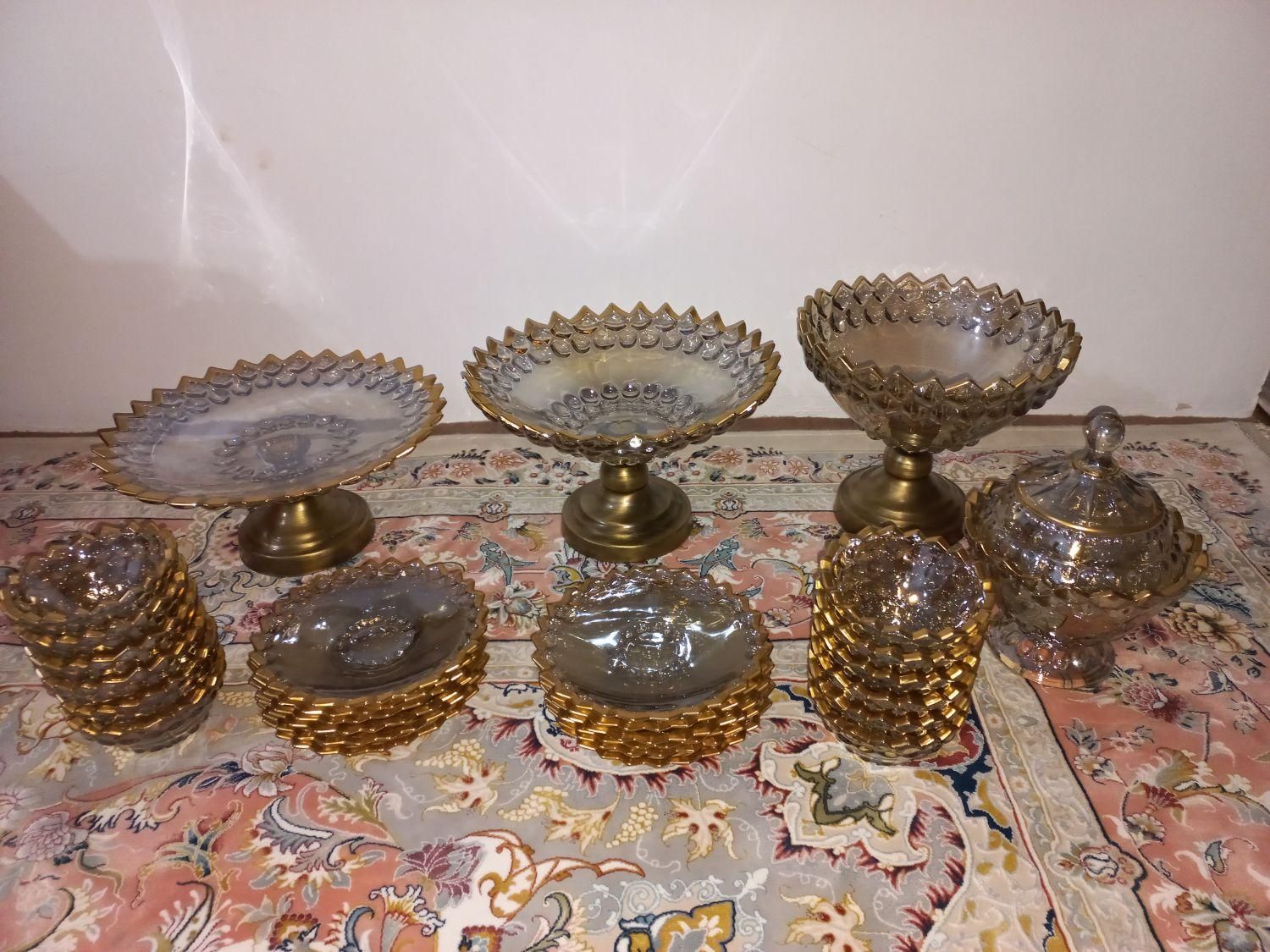 سرویس پذیرایی ۱۲ نفره|ظروف سرو و پذیرایی|بجنورد, |دیوار