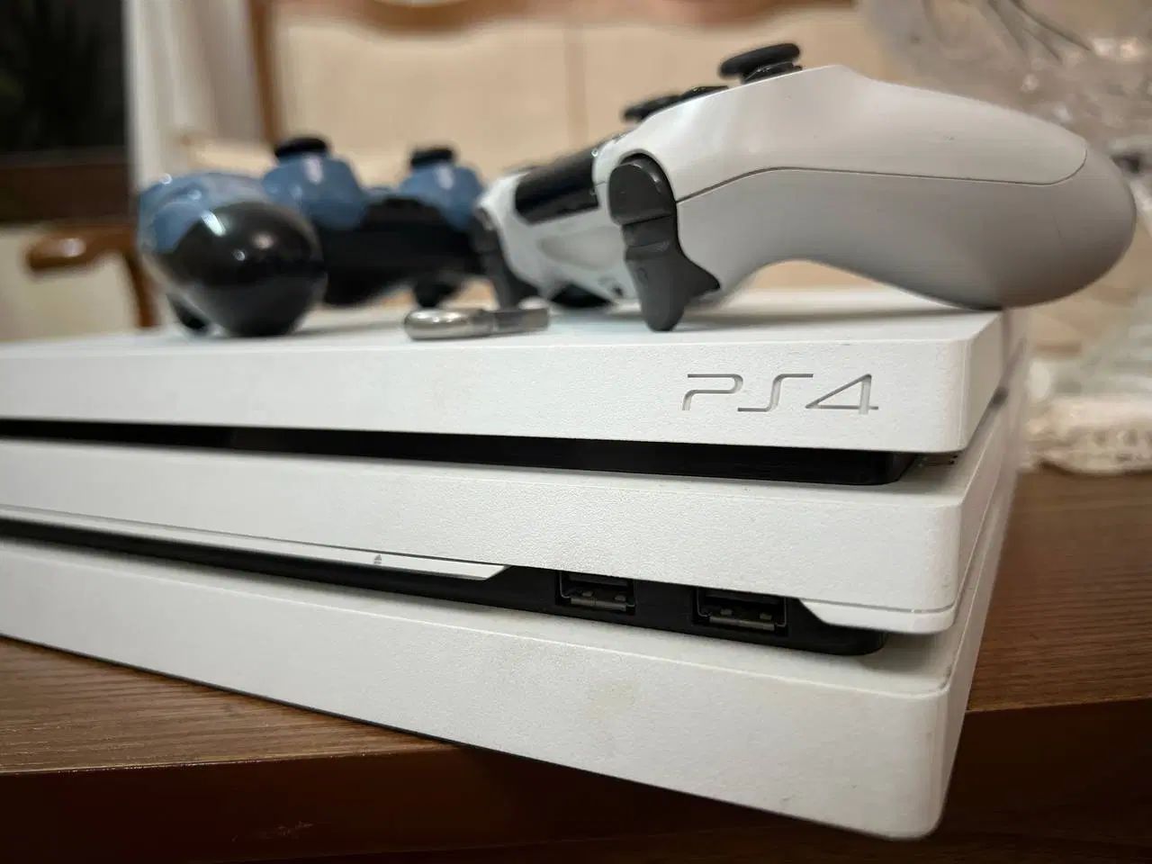 پی اس فور ps4 پرو سفید کپیخور ورژن 9 دو دسته|کنسول، بازی ویدئویی و آنلاین|مشهد, کلاهدوز|دیوار