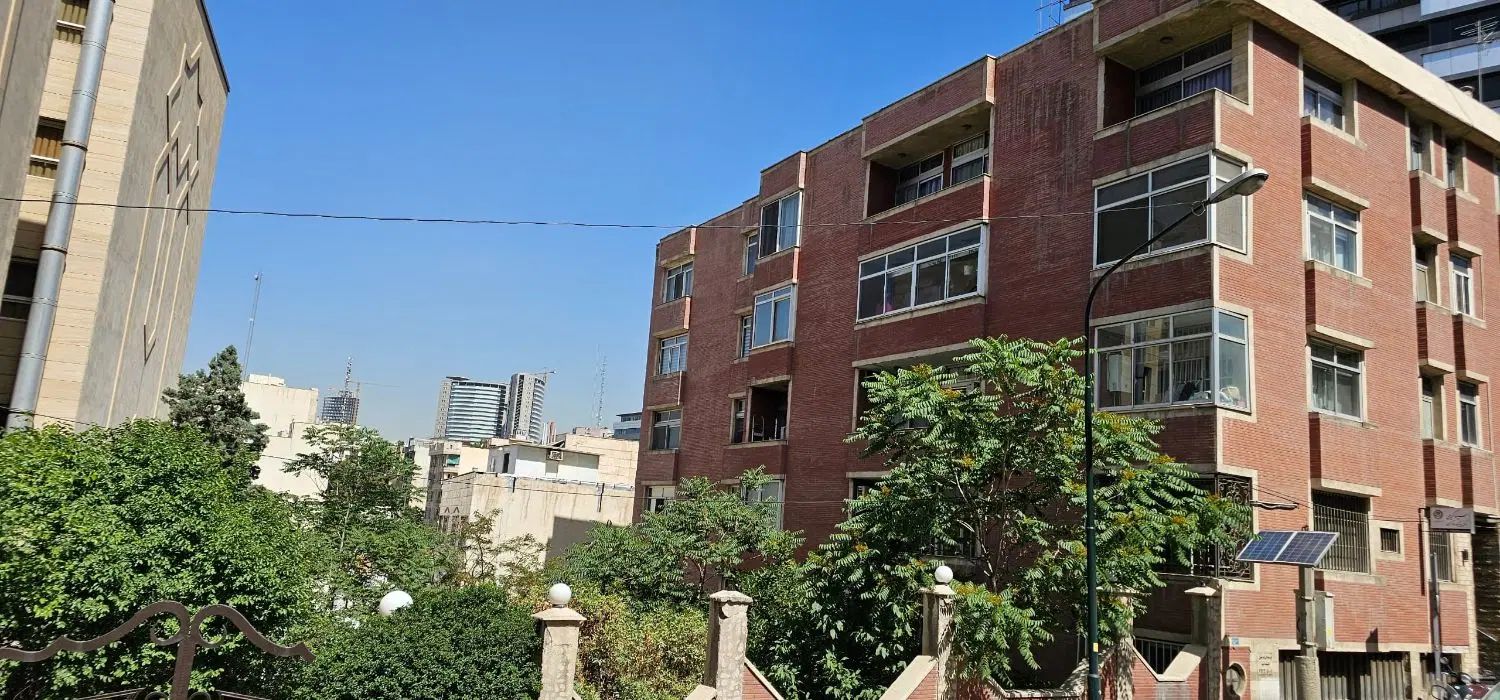 ۷۰۰ متر ، زمین کلنگی دوکله ، توانیر ، پارک دوستان|فروش زمین و ملک کلنگی|تهران, نظامی گنجوی (توانیر)|دیوار