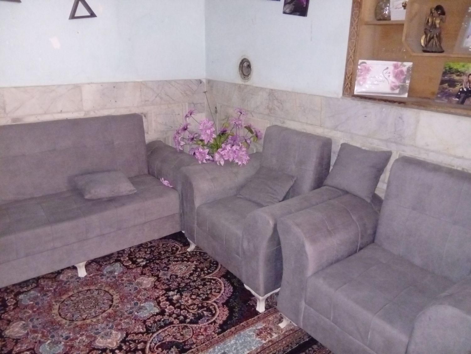 مبل ۷ نفره خوشگل|مبلمان خانگی و میز عسلی|زاهدان, |دیوار