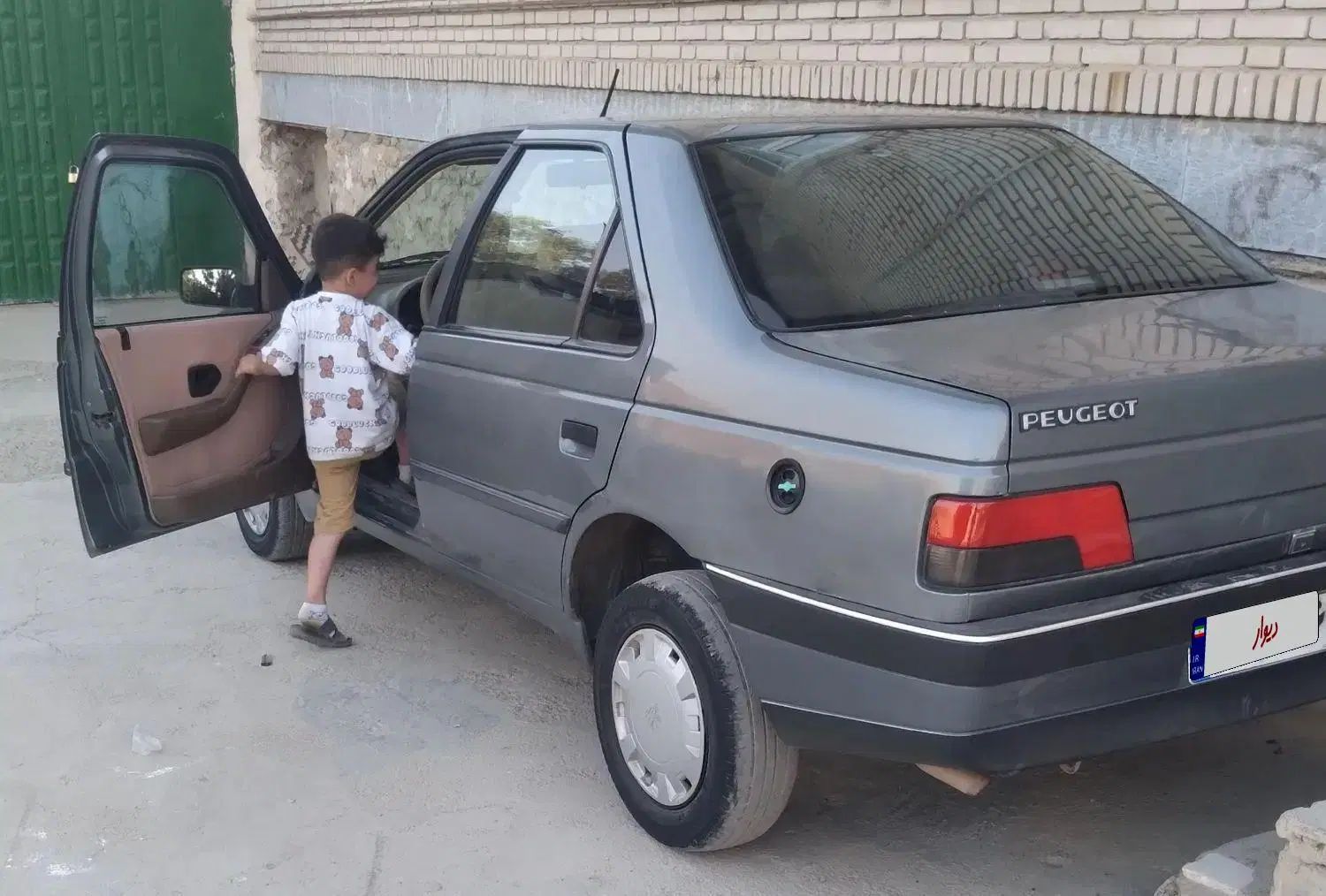پژو 405 GL - دوگانه سوز CNG، مدل ۱۳۷۸|خودرو سواری و وانت|تهران, تهرانسر غربی|دیوار