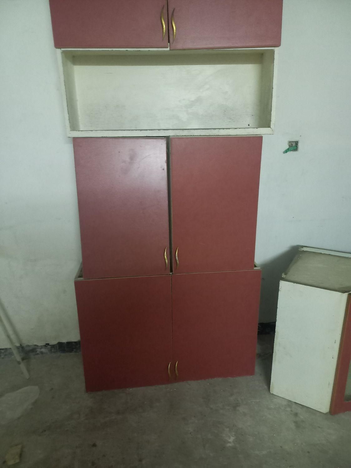 مقداری وسیله بفروش میرسد درب چوبی کابینت دستگا تتو|حراج|شوش, |دیوار