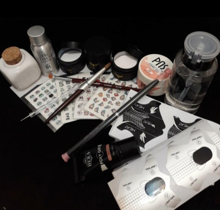 وسایل کاشت ناخن. صندلی سرشور. پالت گریم|آرایشی، بهداشتی، درمانی|یزد, |دیوار