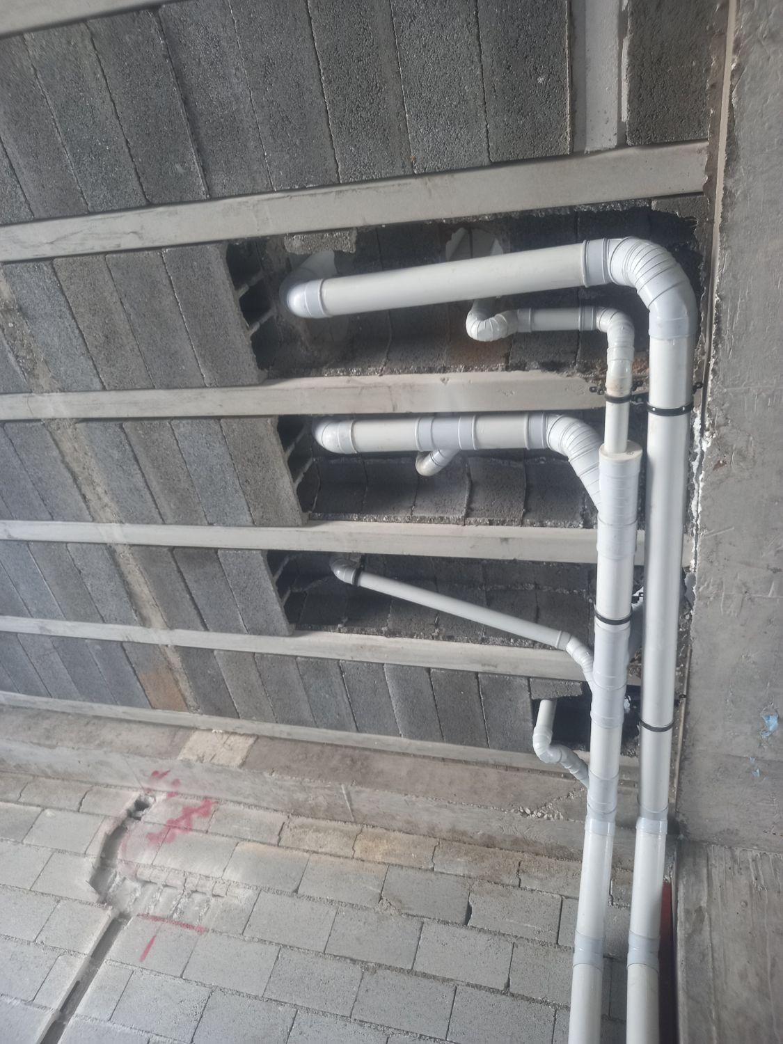 لوله کشی آذین نیوپایپ رادیاتور پکیج|خدمات پیشه و مهارت|قزوین, |دیوار