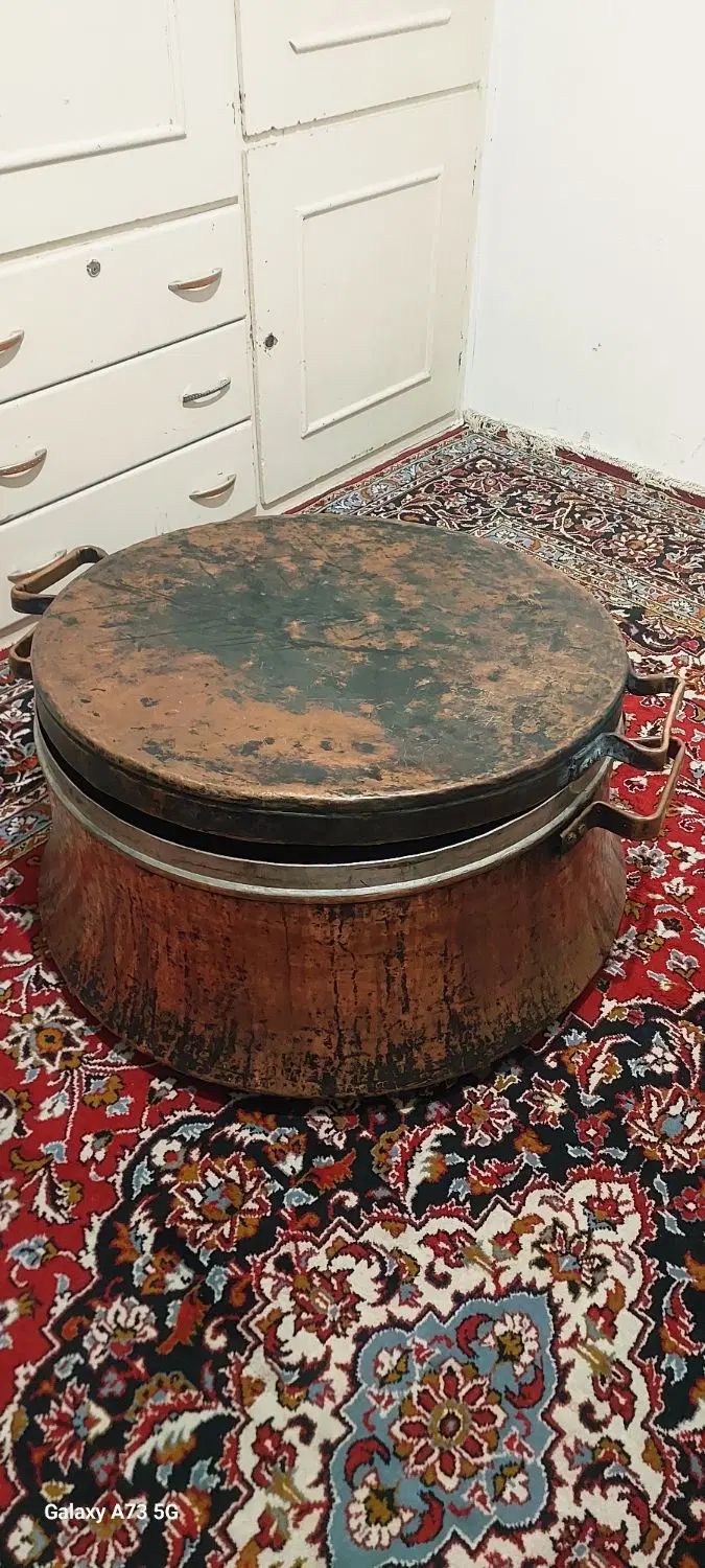 قلفت بزرگ تقریبا برای ۱۵۰ تازه سفید شده|ظروف پخت‌وپز|مشهد, گاز|دیوار