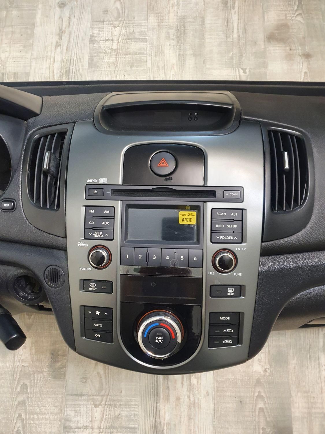 سراتو لوازم استوک داشبورد کامل داخل اتاق و بدنه|قطعات یدکی و لوازم جانبی|مشهد, هنرور|دیوار