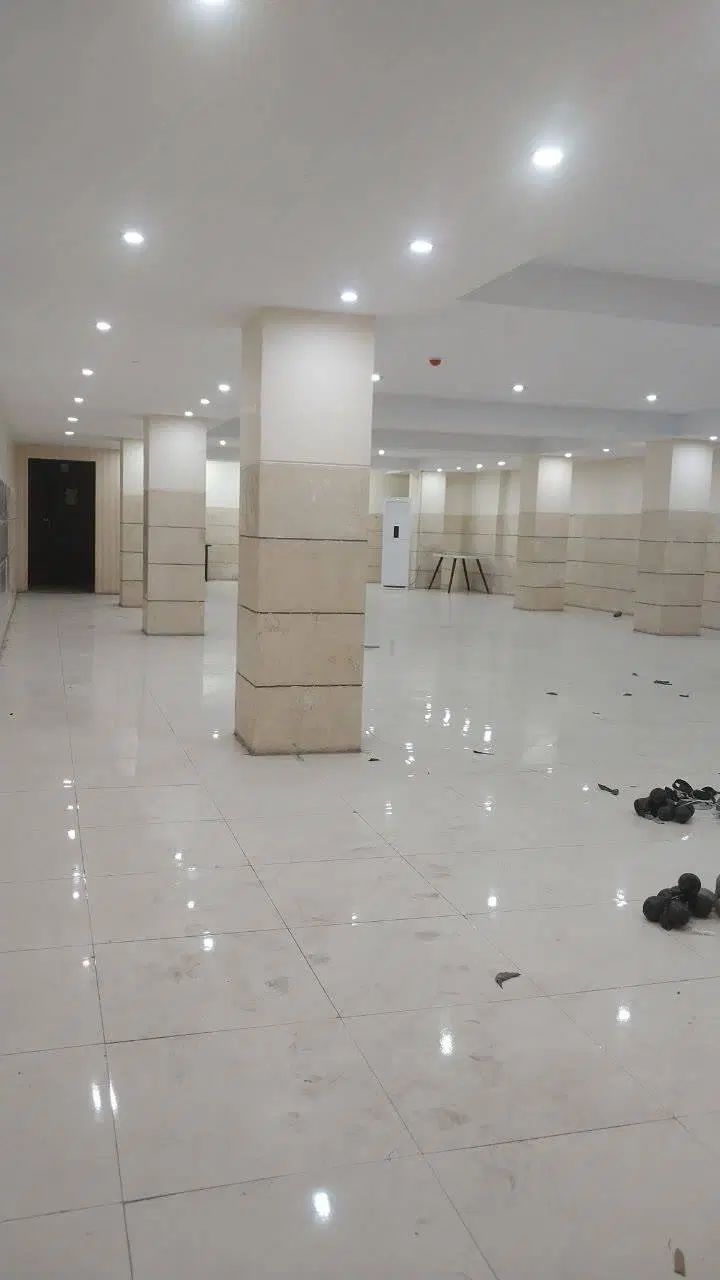 سالن  200 متر کاربری  ورزشی / اجتماعات|اجارهٔ دفتر صنعتی، کشاورزی، تجاری|تهران, استخر|دیوار