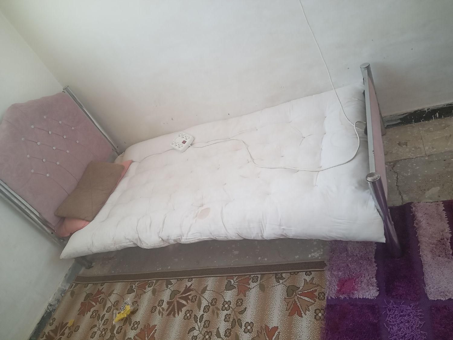 تخت یک نفره|تخت و سرویس خواب|خمینی‌شهر, |دیوار