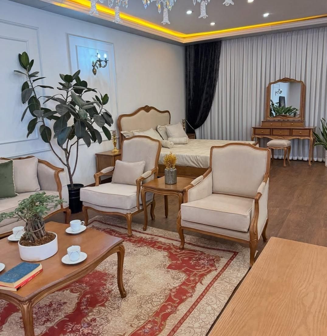 مبل کویین فرانسوی جهیزیه کامل|مبلمان خانگی و میز عسلی|خرمآباد, |دیوار