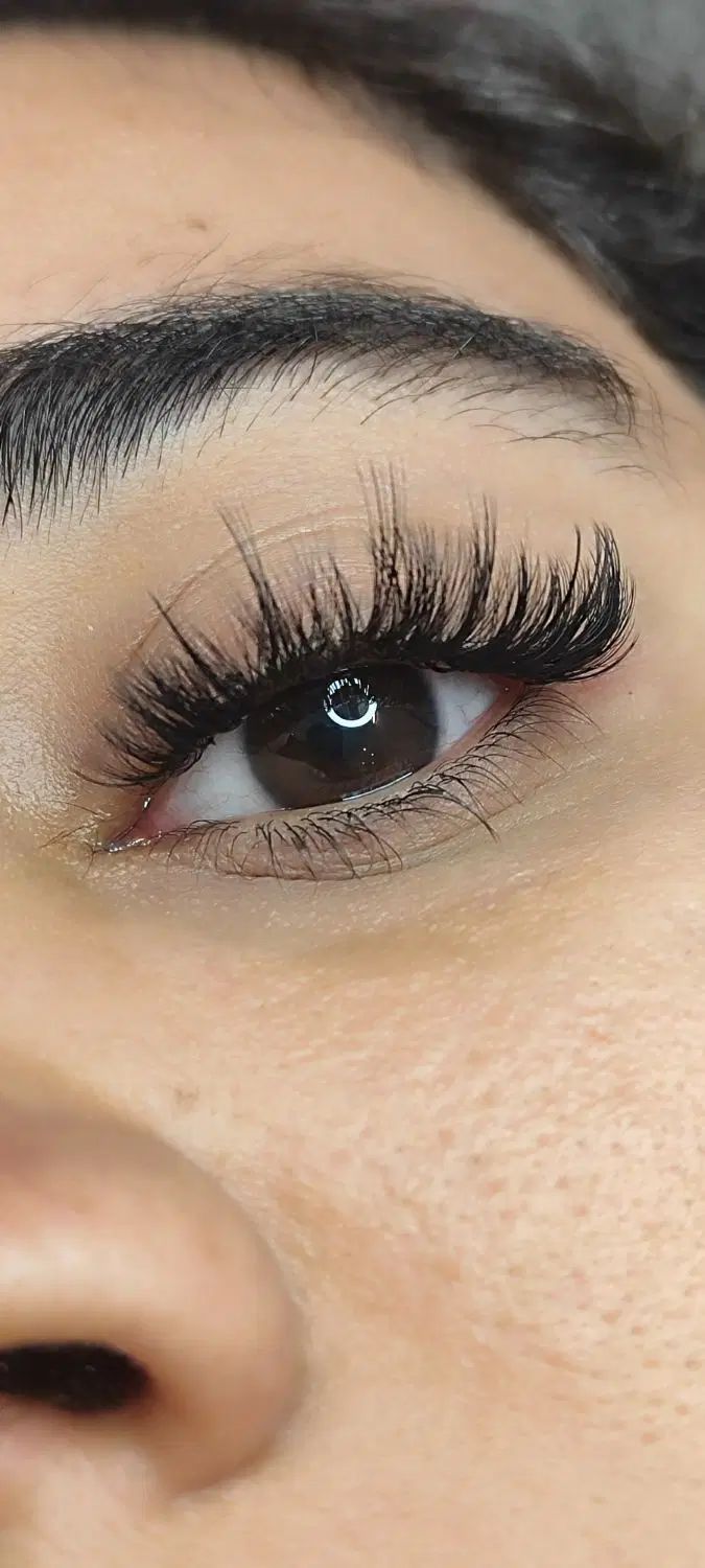 اکستنشن و کاشت تخصصی مژه، لیفت و لمینت مژه و ابرو|خدمات آرایشگری و زیبایی|قم, باجک دو|دیوار