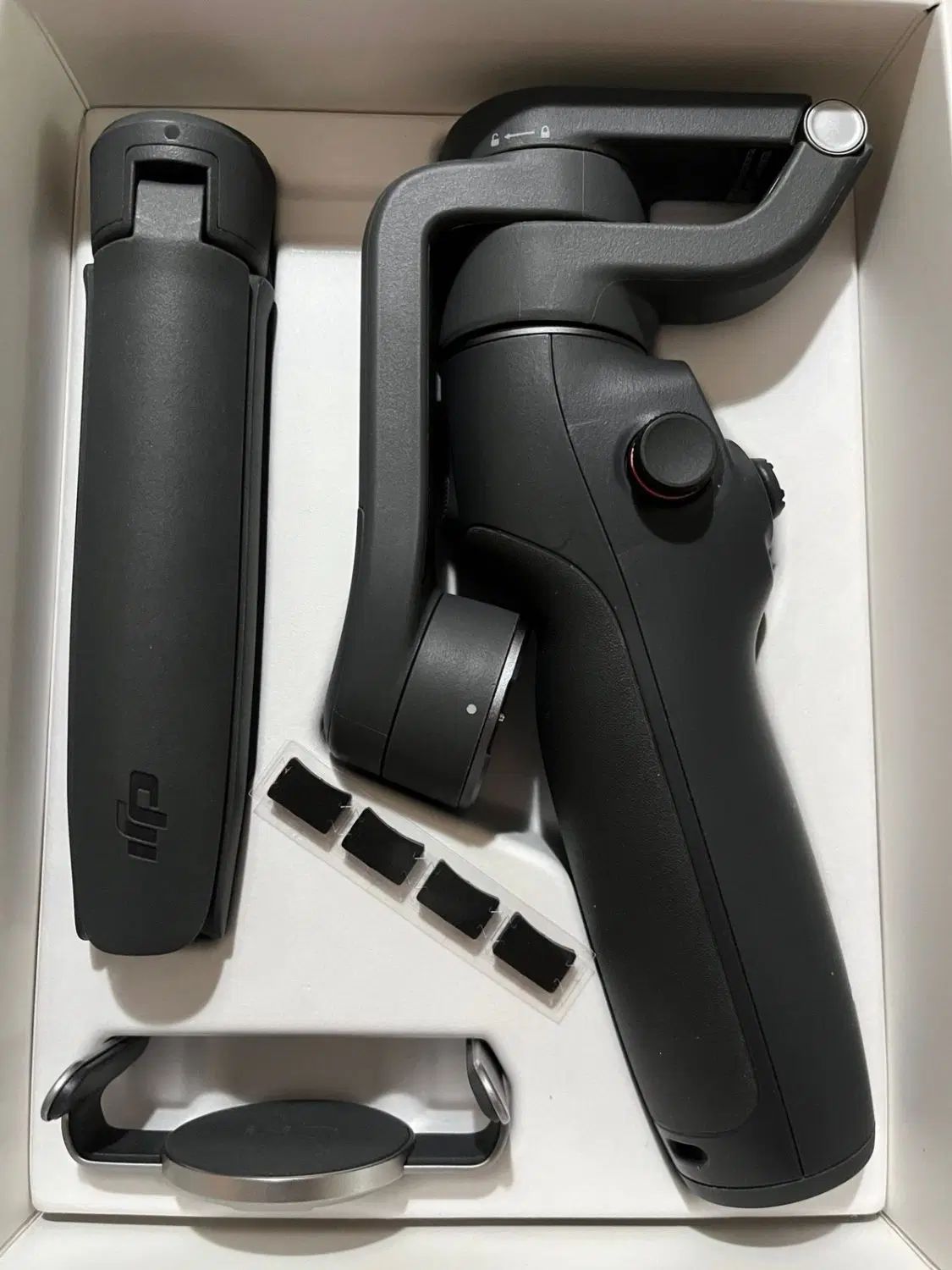 گیمبال موبایل اسموDJI Osmo Mobile 6|دوربین عکاسی و فیلم‌برداری|مشهد, احمدآباد|دیوار