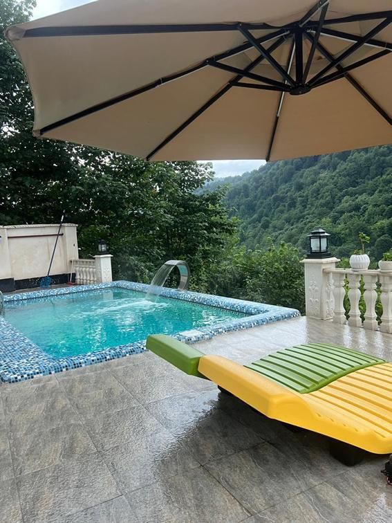 اجاره ویلا استخردار جنگلی با ویوو رویایی (کد۱۰۵۲)|اجارهٔ کوتاه‌مدت ویلا و باغ|رشت, منظریه|دیوار