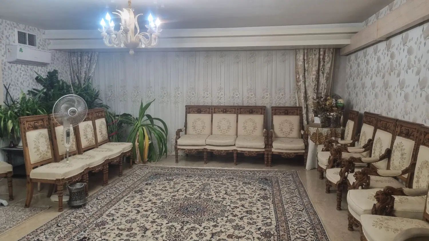 مبل و نهار خوری استیل فروش فوری|مبلمان خانگی و میز عسلی|اصفهان, سعادت‌آباد|دیوار