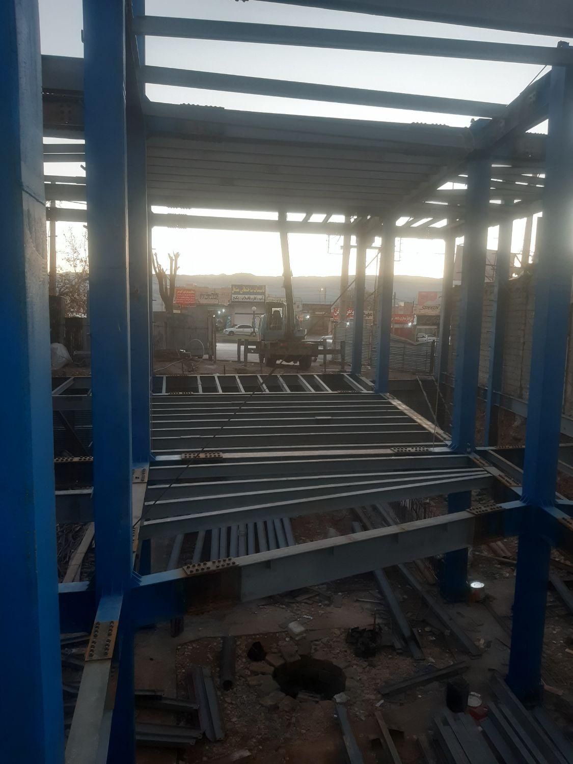 اجرای اسکلت فلزی جوشی وپیچ ومهره|خدمات پیشه و مهارت|شیراز, ابیوردی|دیوار