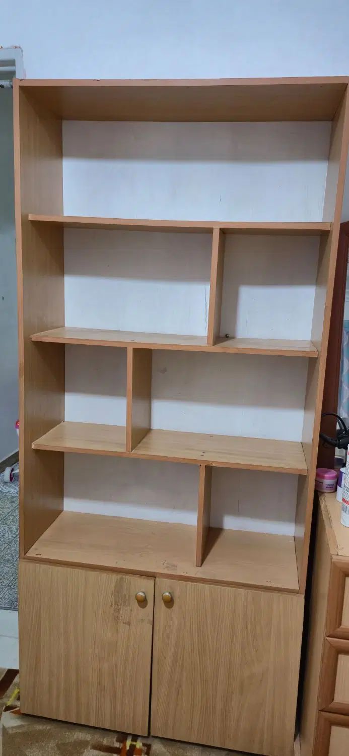 کتابخانه|کتابخانه، شلف، قفسه‌های دیواری|رشت, فلسطین|دیوار