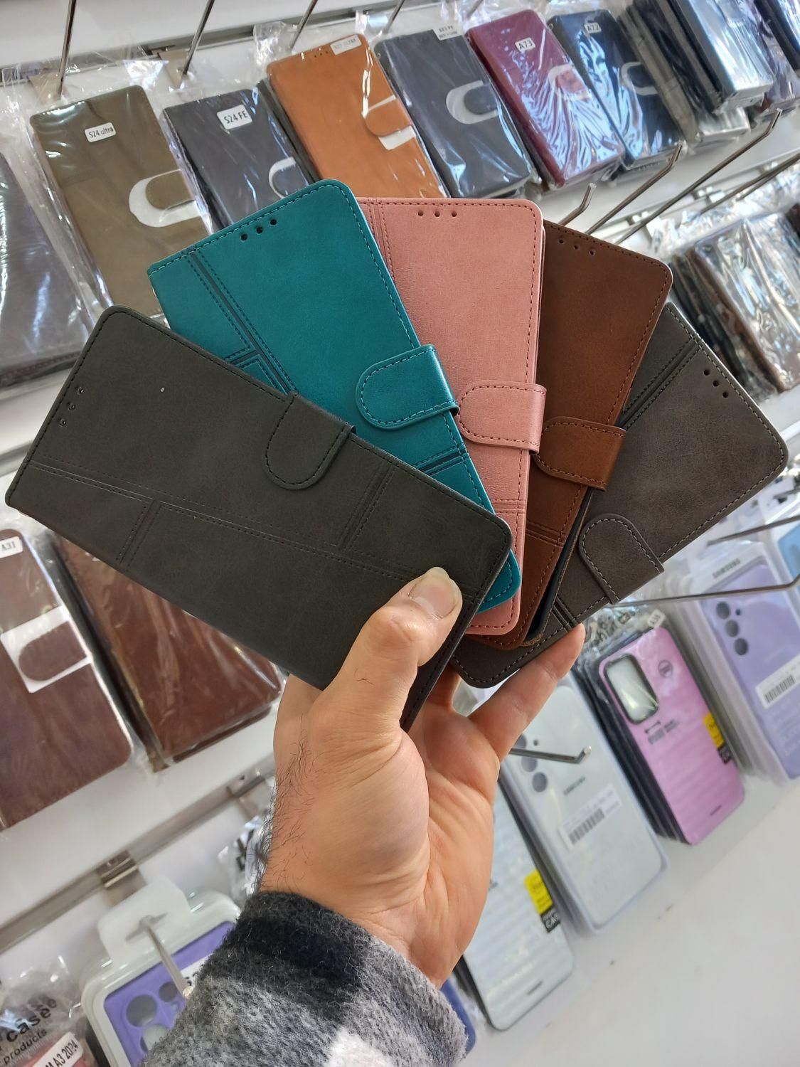 کاور کیفی موبایل دارای جاکارتی سامسونگ و شیائومی|لوازم جانبی موبایل و تبلت|زنجان, |دیوار