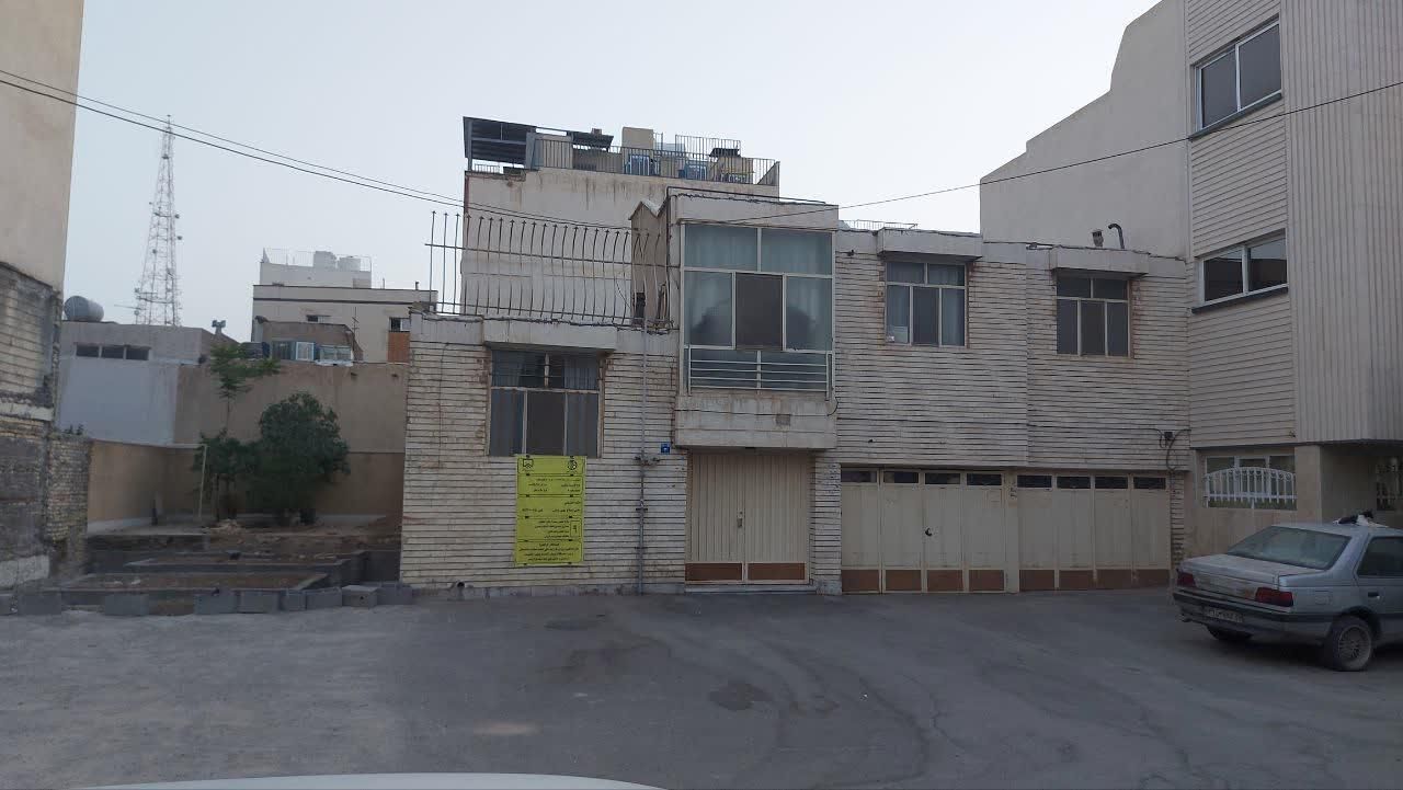 منزل کلنگی مناسب برای ساخت و ساز|فروش زمین و ملک کلنگی|اصفهان, دستگرده|دیوار