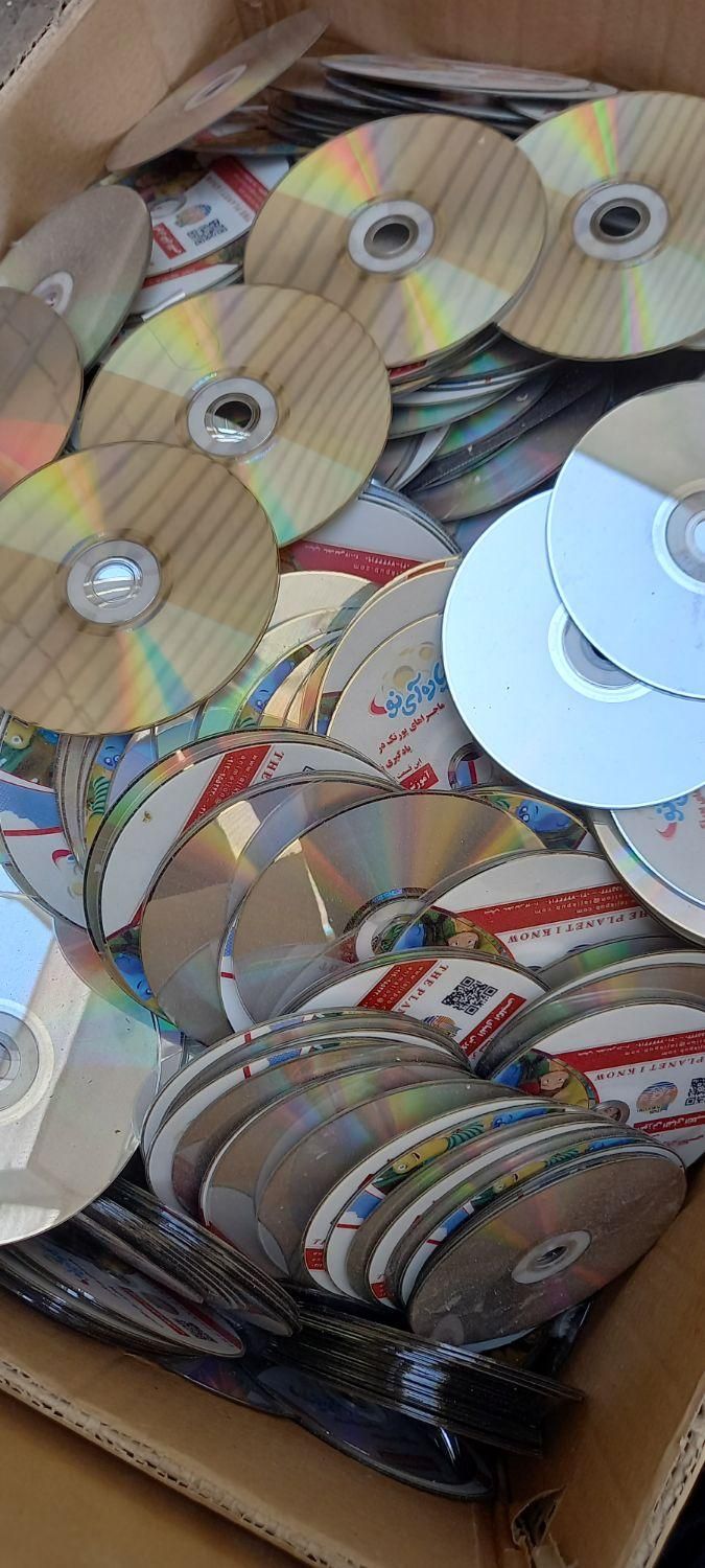 خرید فروش روزنامه کاغذ سررول ته رول cd زینک باطله|عمده‌فروشی|تهران, دروازه شمیران|دیوار