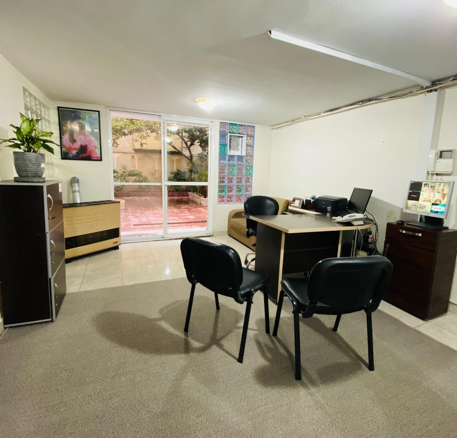 پانسیون دخترانه خاطره|اجارهٔ کوتاهمدت آپارتمان و سوئیت|تهران, عباسآباد|دیوار