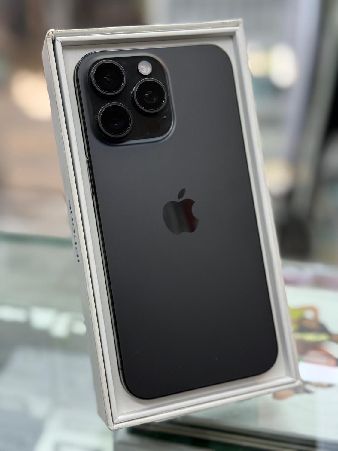 اپل iPhone 15 Pro Max با حافظهٔ ۲۵۶ گیگابایت|موبایل|تهران, هفت حوض|دیوار